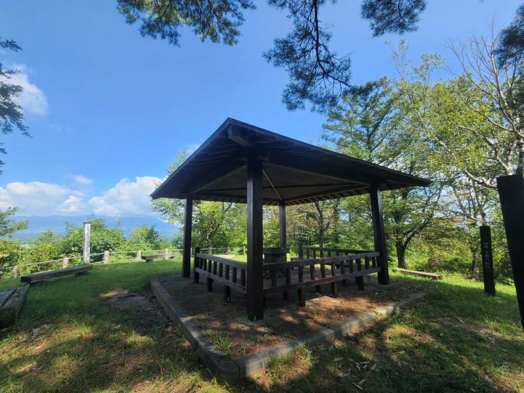 七ツ森　生森山頂東屋